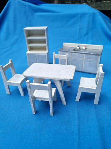 16th vintage dolls house - vintage,