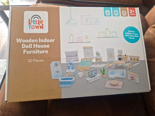 Little town wooden doll house - wooden,