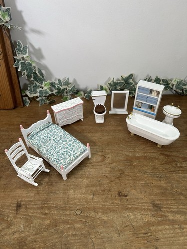 Vintage wooden dolls house - vintage,