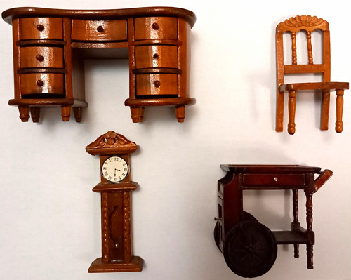 Vintage dolls house - dolls,