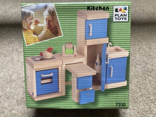 Dolls house wooden - dolls,