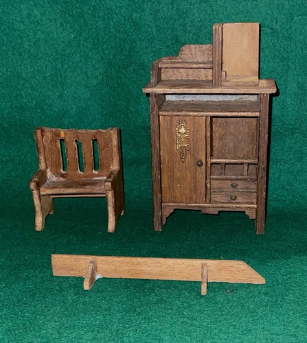 Vintage dolls house - dolls,