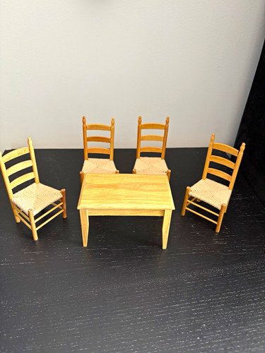 Dolls house furniture 12 - house, 1:12