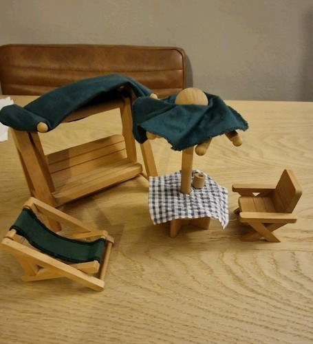 Wooden dolls house garden - 1:12,