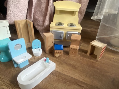 Doll house wooden and plastic - house,