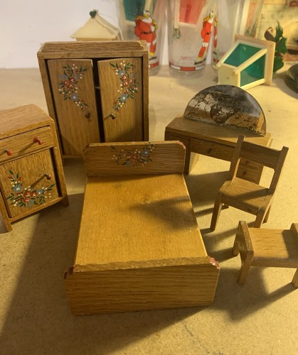 Six piece vintage - vintage, hand