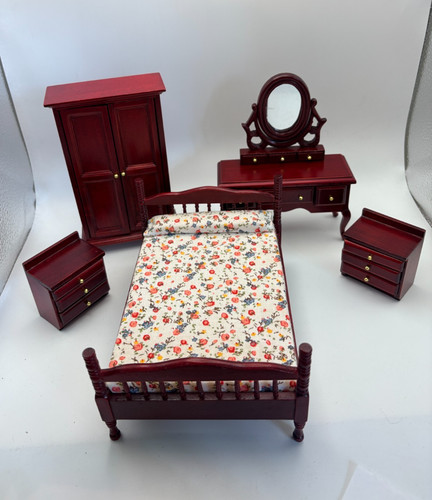 Dolls house mahogany coloured - dolls,